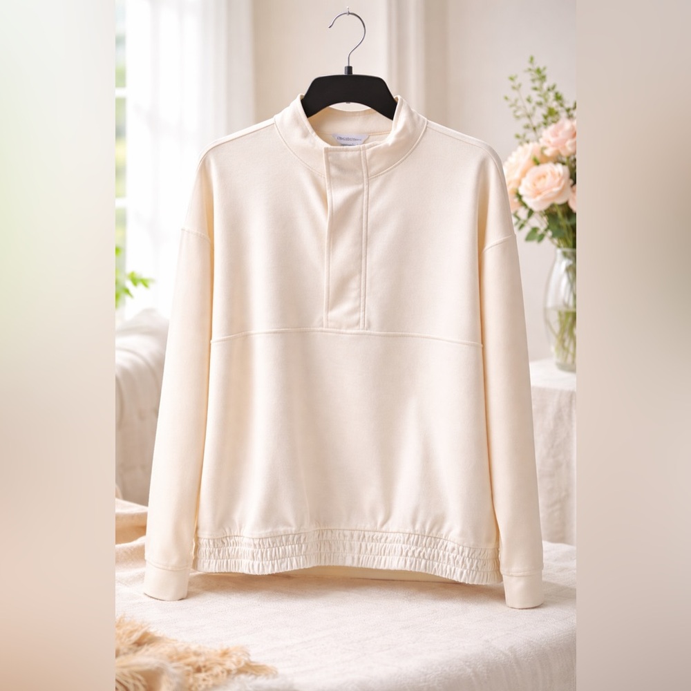 Liz Claiborne Woman’s L Ivory Quarter Zip Collared Athletic Shirt Elastic Waist